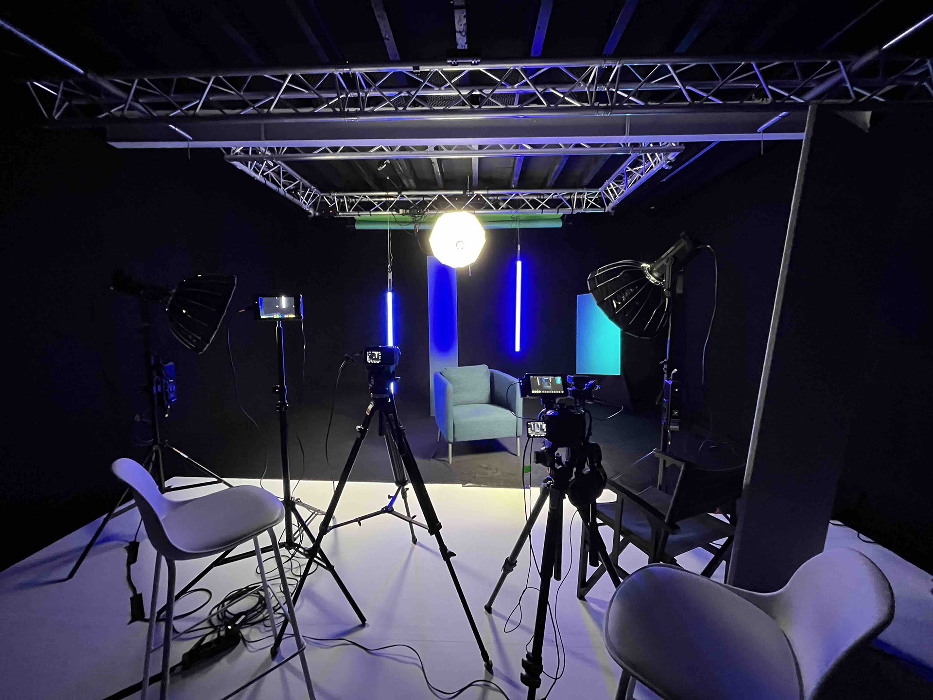 Interview video studio Brussels corporate setup